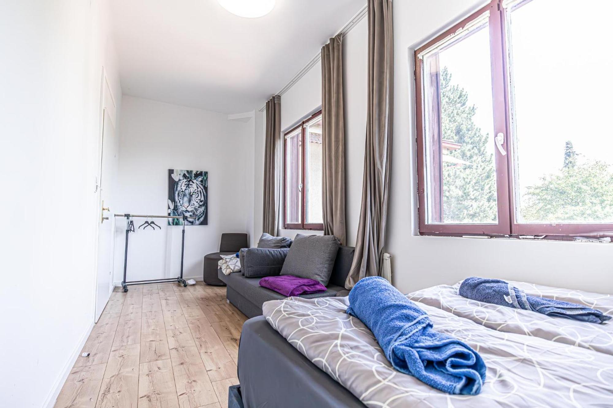 Comfy In Shared With Terrace And Garden